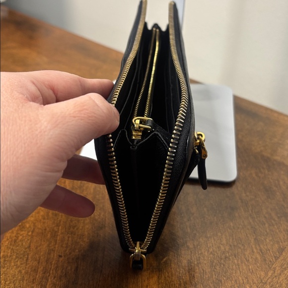 Prada Saffiano Long Continental Zip wallet - Picture 5 of 12